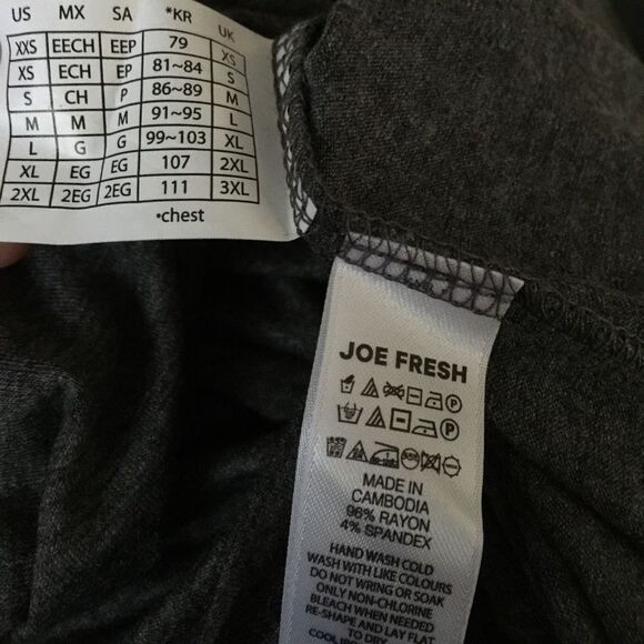 Joe Fresh dk heather gray turtleneck. NWT. Medium - Picture 5 of 5